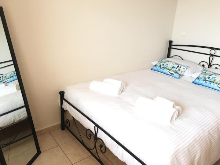 Koumpe Blue Sea View Apartment Rethymno Exteriör bild